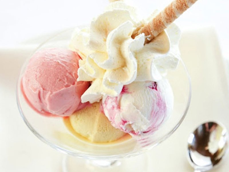 <div>Glace nach Wahl</div>